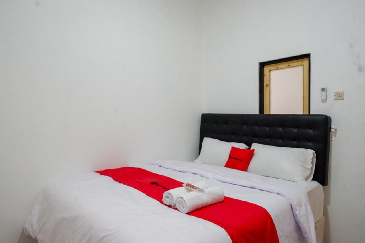 RedDoorz @ Demangan Sari Residence Pakualaman Bagian luar foto