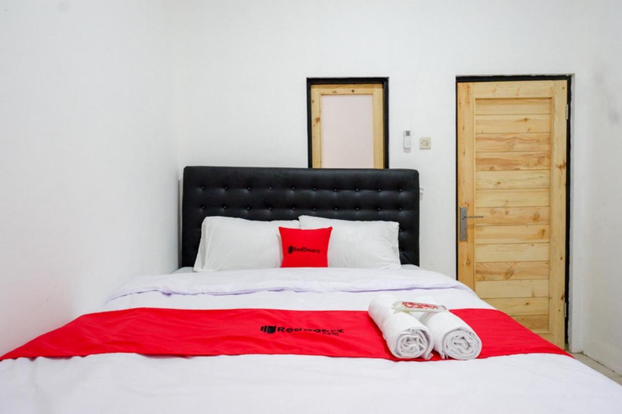 RedDoorz @ Demangan Sari Residence Pakualaman Bagian luar foto